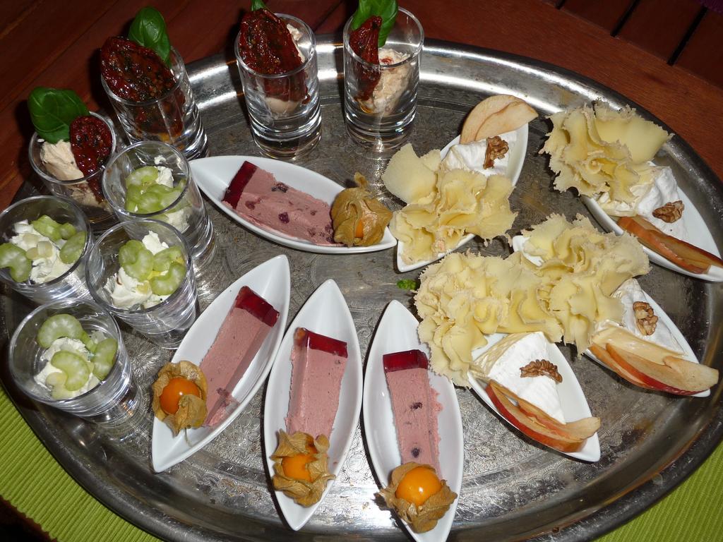 Alte Apotheke Bed & Breakfast Karlsbad Εξωτερικό φωτογραφία